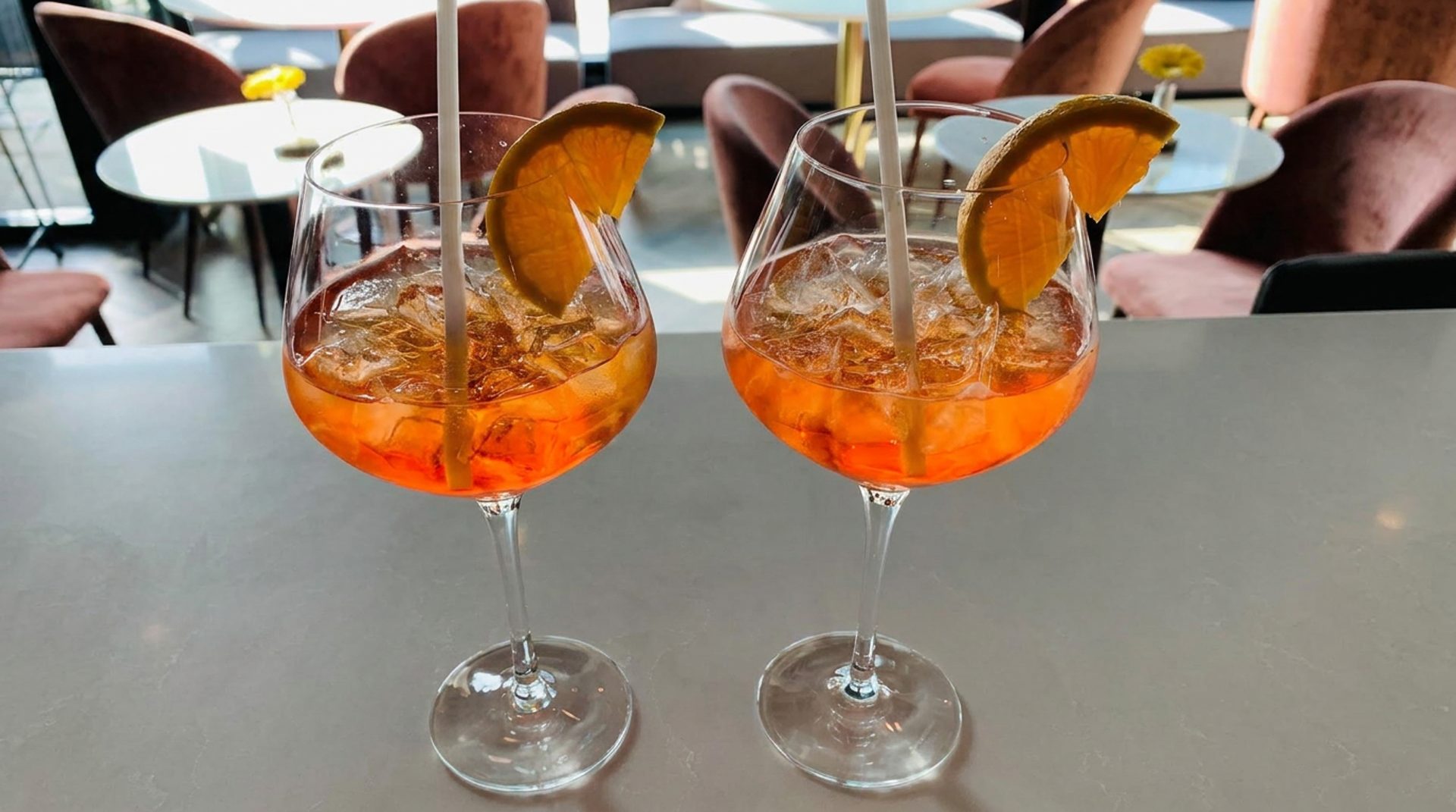 Happy hour, Monday–Friday